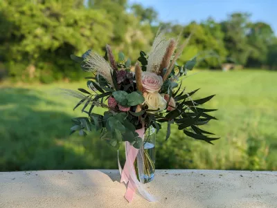 Bouquet de mariée bohème roses pampa eucalyptus mariage Sophie D Bordeaux
