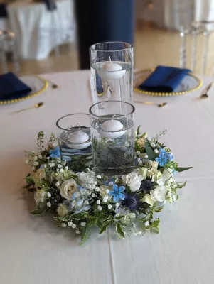 Centre de table champêtre roses hortensias chardons mariage Bordeaux